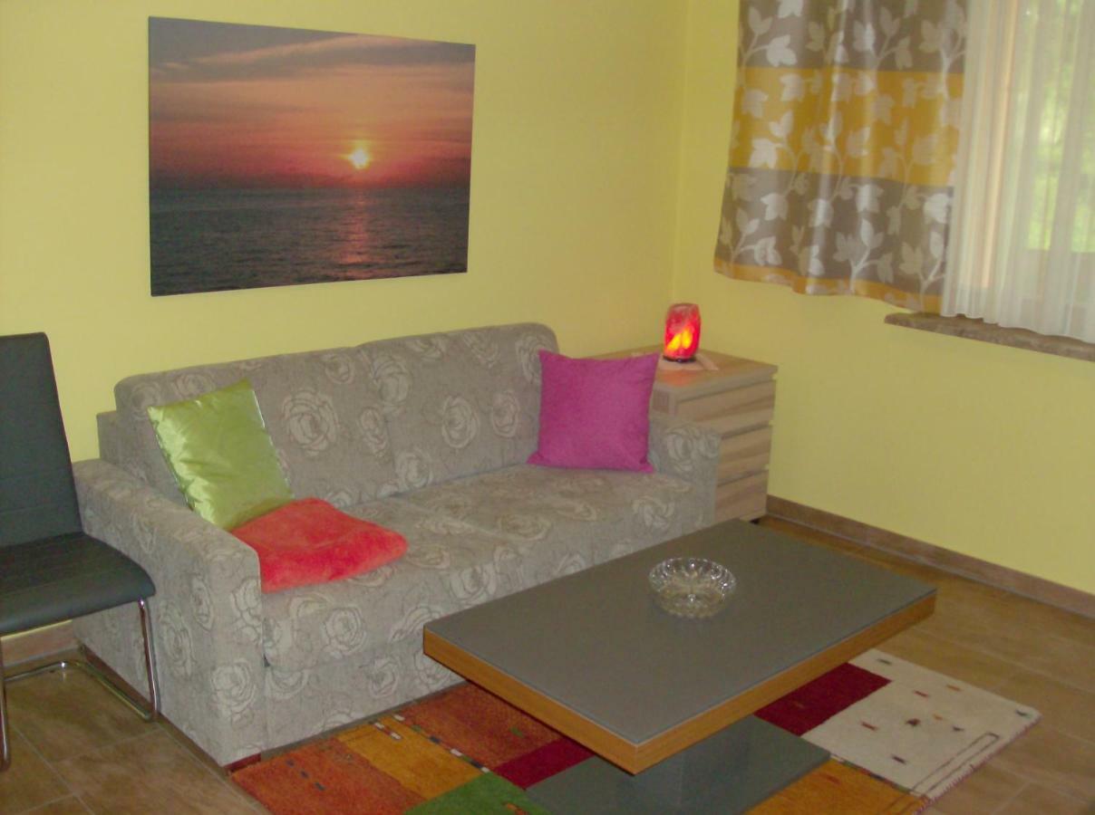 Haus Renarth - Michaela Pro Apartment Kitzeck im Sausal Luaran gambar